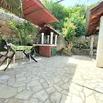 Apartman Riva *